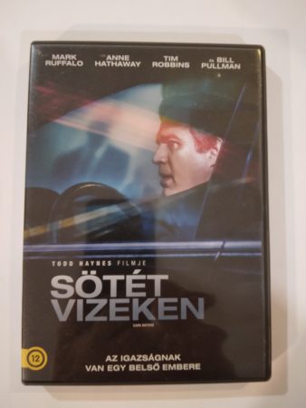 Sötét vizeken  ( 2019 )  DVD
