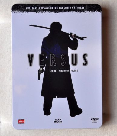 Versus (2DVD) (limitált, exkluzív változat) (steelbook) (DVD díszkiadás)
